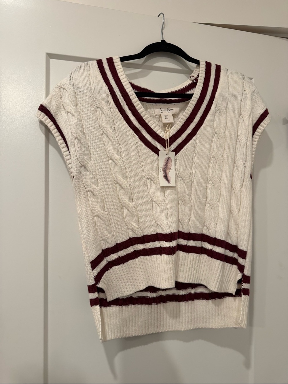 Jessica Simpson Cream Knit V-Neck Vest with Burgundy Trim